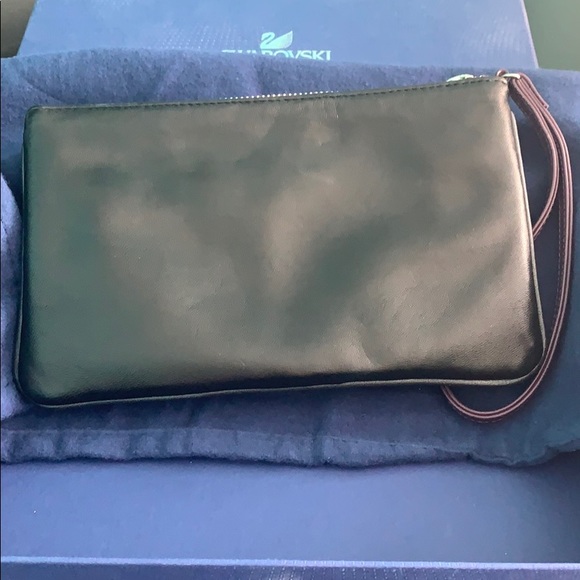 Limited edition Swarovski x Hello Kitty wristlet - Picture 5 of 6